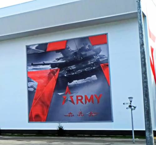 Монтаж баннеров на выставке «Армия-2016»