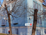Фото 2 - монтаж фальшфасада на раме с большим выносом из сетки на здание